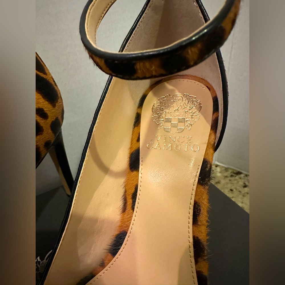 NEW Vince Camuto Marbella Women’s Stiletto Leopard Heels - Size 9.5 - Picture 3 of 8